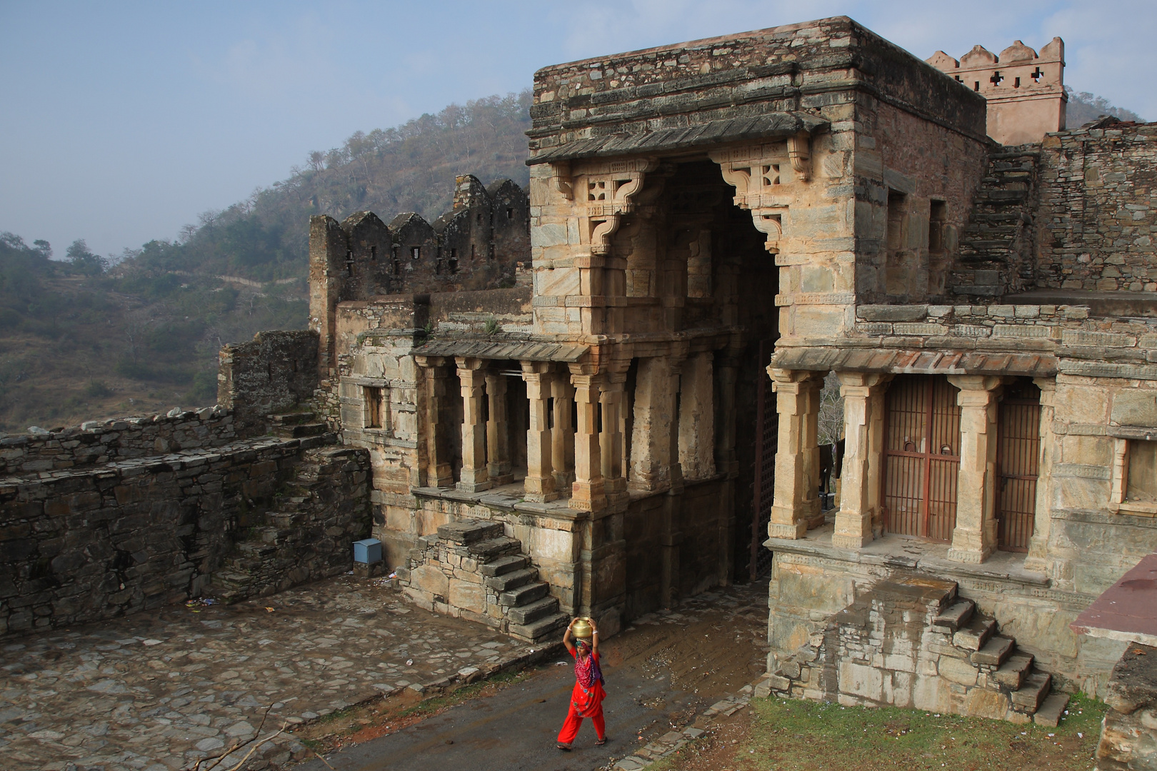 Entrée de la forteresse de Kumbhalgarh, montagnes du Rajasthan