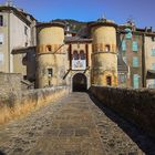 Entrée de la vieille ville d'Entrevaux avec sa porte royale