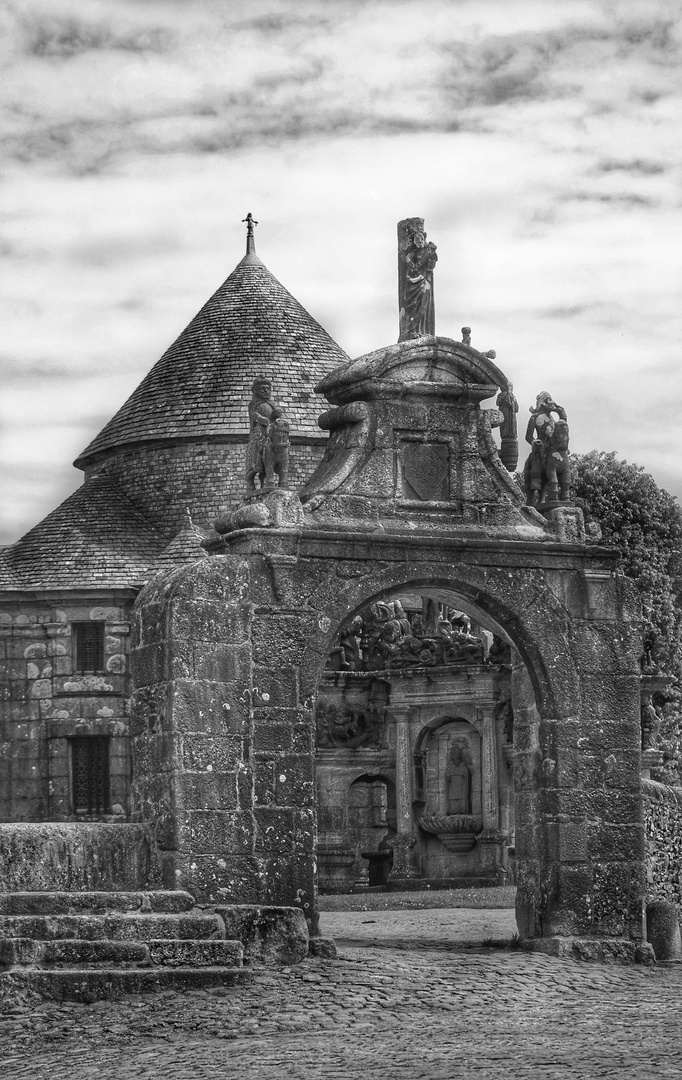 Entrée de l'enclos paroissial de Guimiliau