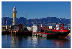 entrèe du vieux  port de cannes...còtè" pro"