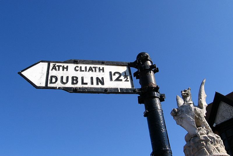 Entschuldigen Sie, wo geht's hier nach Dublin?