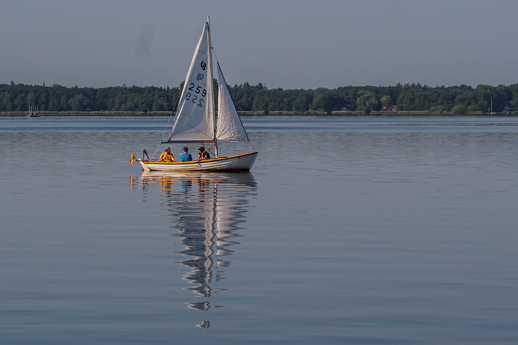 Entspannte Segeltour