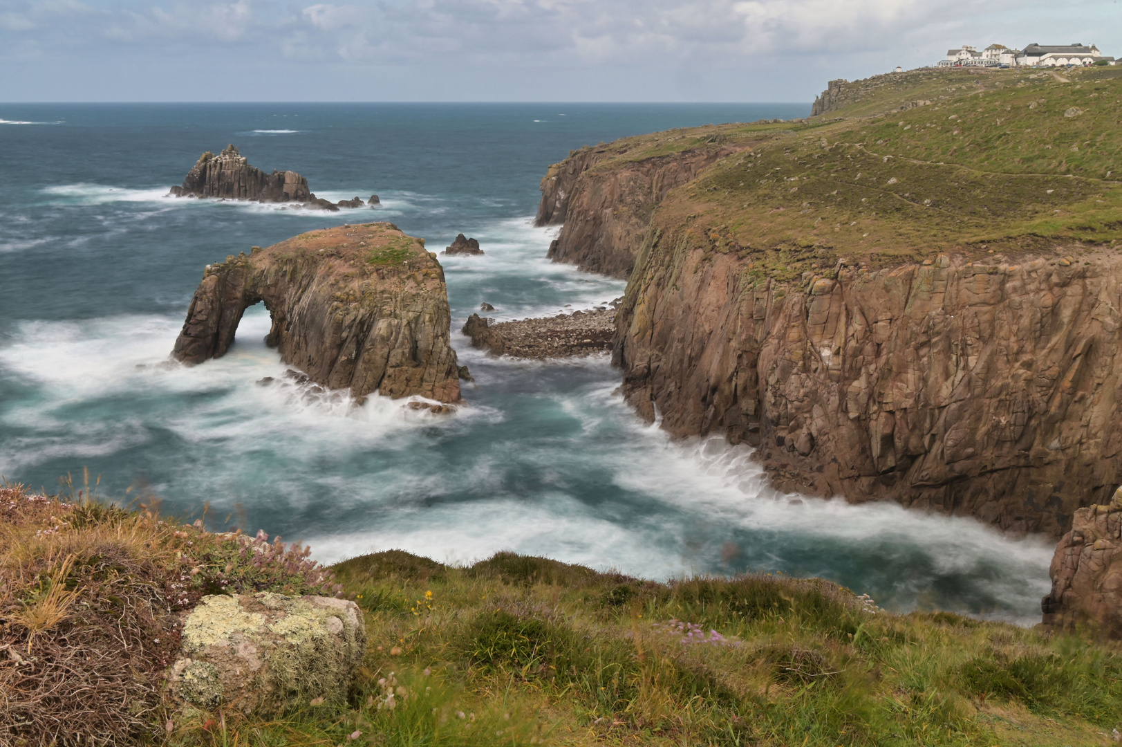 Enys Dodnan Arch