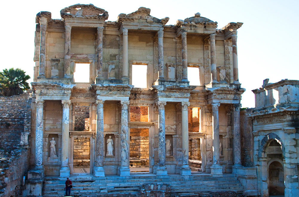 Ephesus-Celsus-Bibliothek9