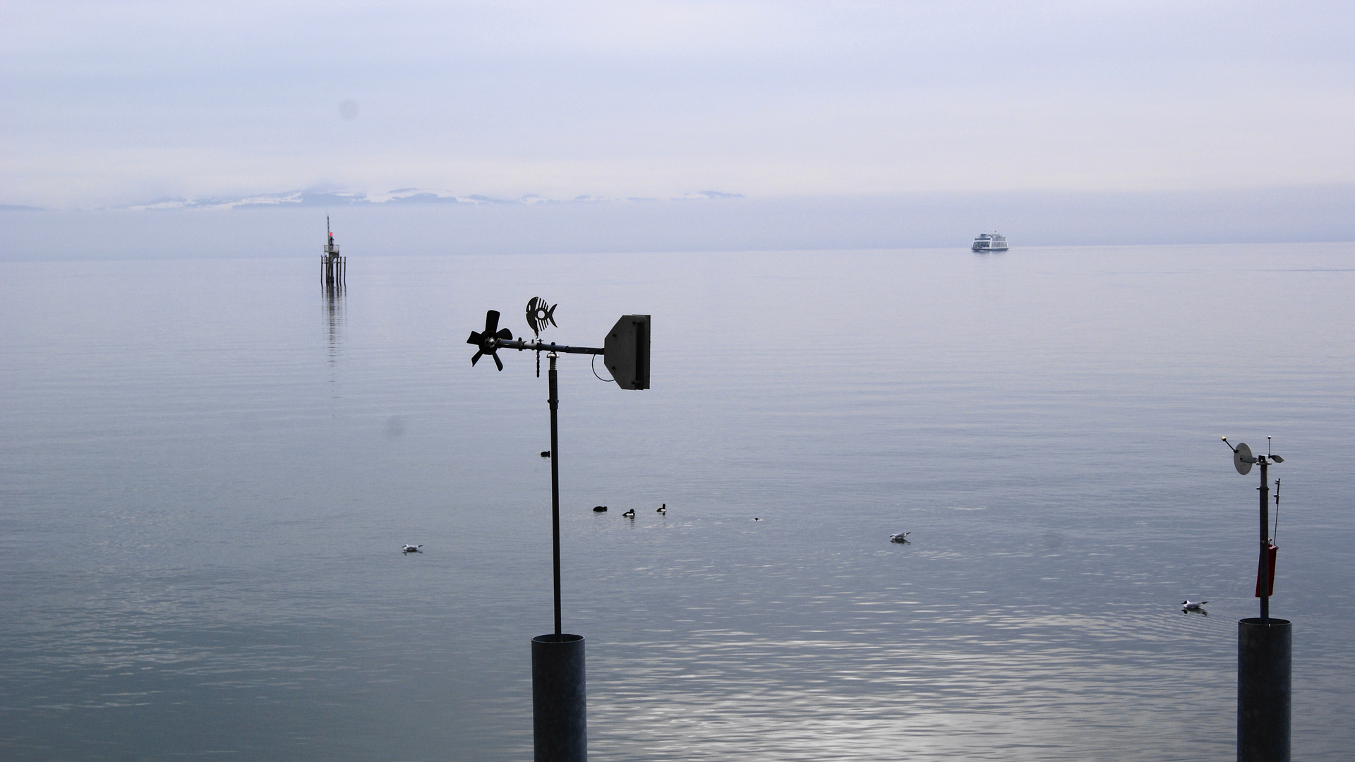 "Eppur si muove". Friedrichshafen, Lago di Costanza.