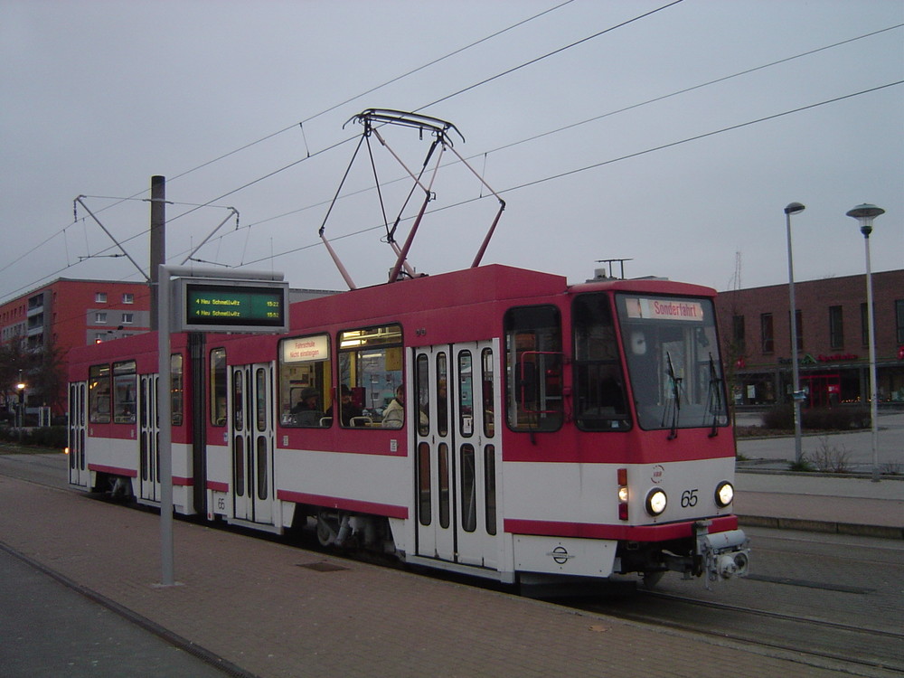 Er gehörte vor ein paar Jahren noch zum gewohnten Cottbusser Stadtbild KT4D mit der Nummer 65