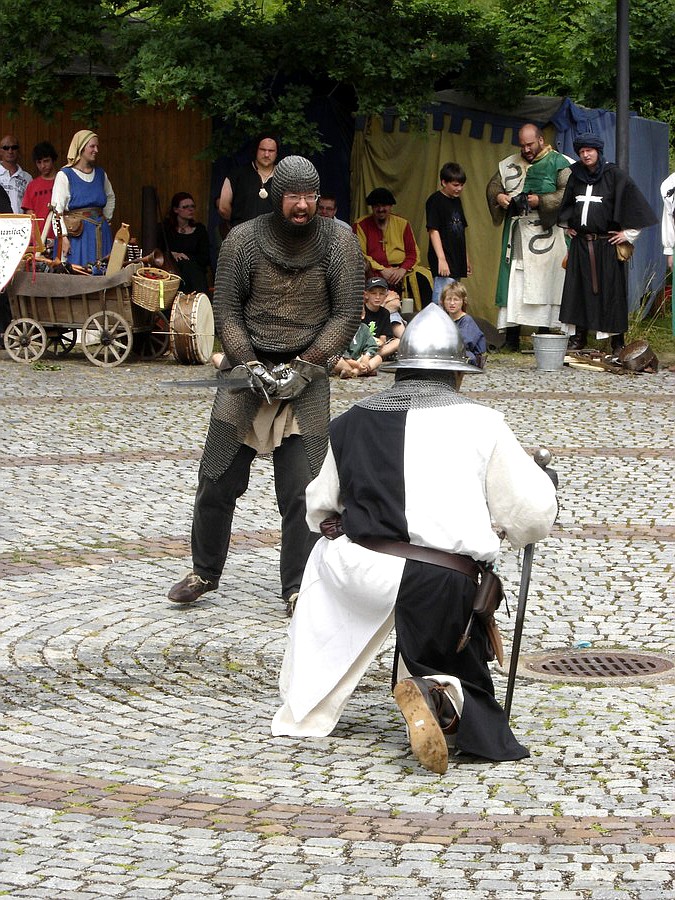 Er ging zu Boden und bettelte um Vergebung