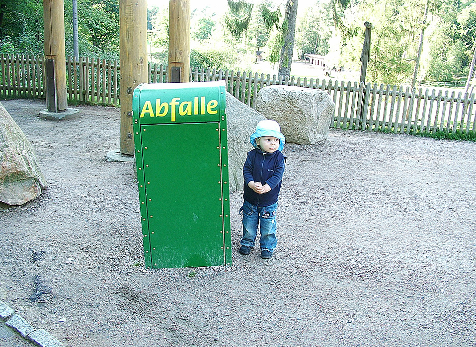 Er hatte seine Mama verloren. 