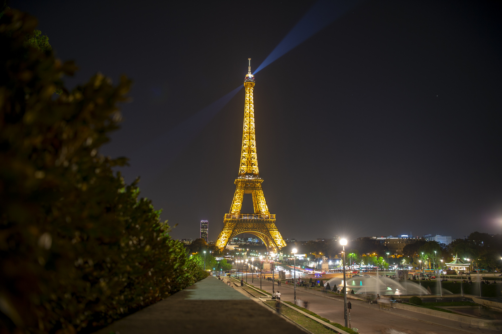 Er ist das edle Wahrzeichen von Paris