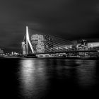 Erasmusbridge at night