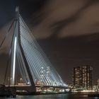 Erasmusbrücke bei Nacht