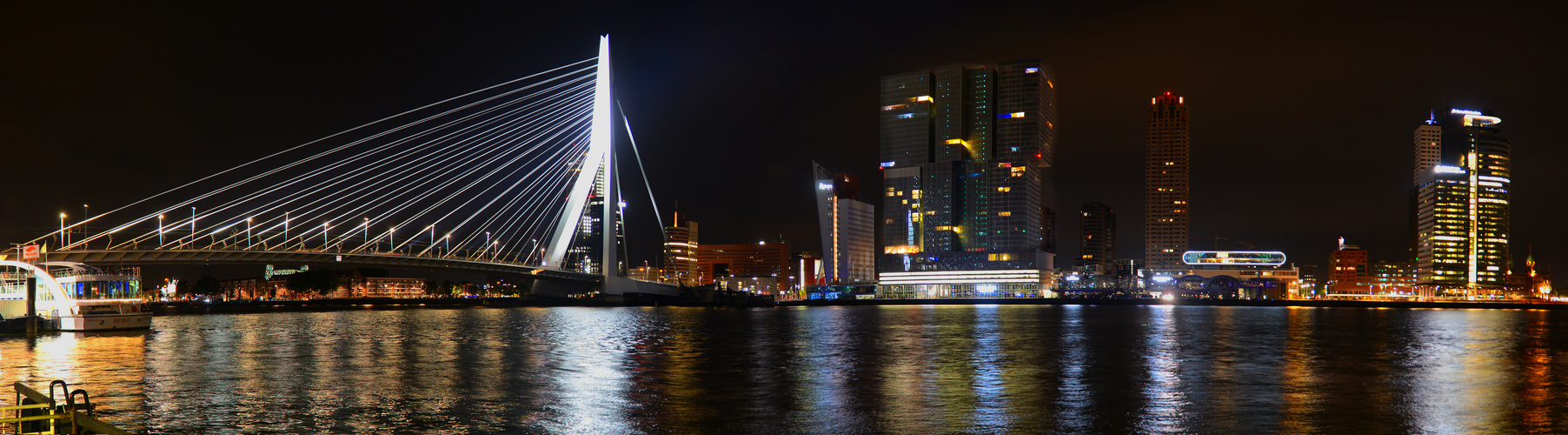 Erasmusbrücke und Skyline Rotterdam