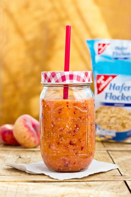 Erdbeer-Pfirsich Smoothie mit Haferflocken