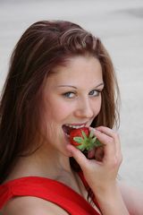Erdbeeren essen