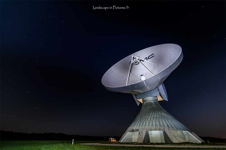 Erdfunk und Sternenhimmel