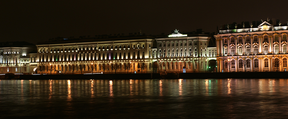 Eremitage bei Nacht