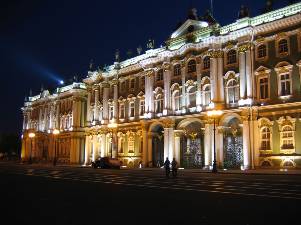 Eremitage bei Nacht