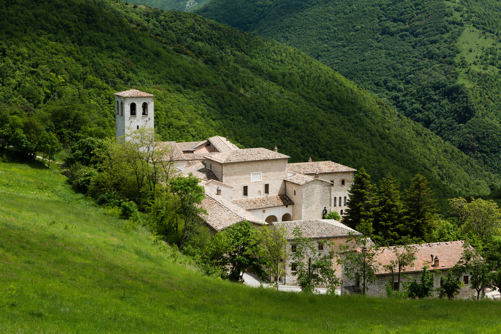 Eremo di Fonte Avellana della Santa Croce 1