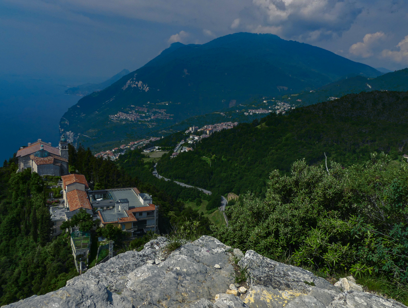 Eremo di Montecastello