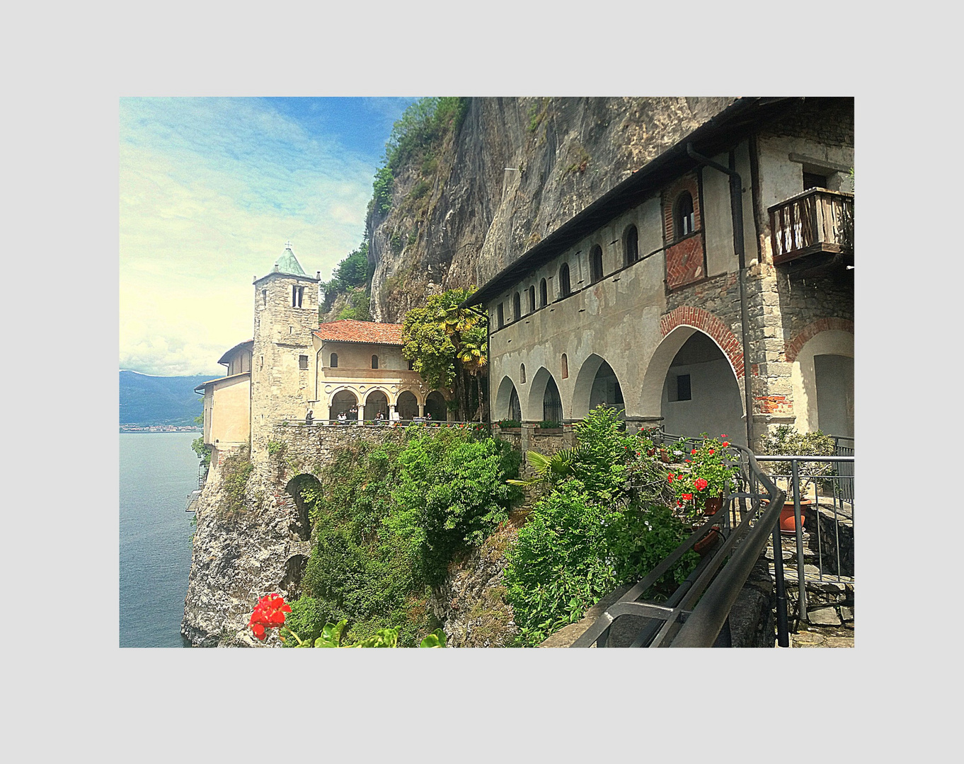 Eremo di S. Caterina del Sasso...lago Maggiore