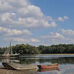 Erfelder Altrhein: Boote – Spiegeln 03