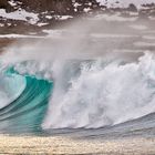 erfrischende Welle - Lofoten Surfstrand im Winter