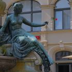 Erfurt, Angerbrunnen, Detail (Erfurt, el fuente "Angerbrunnen", detalle)