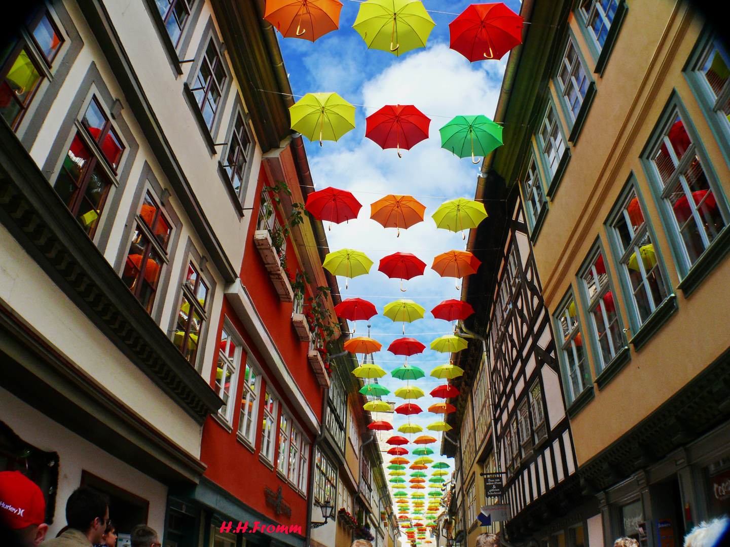 Erfurt Krämerbrückenfest 2014 - Regenschirm Himmel in Erfurt