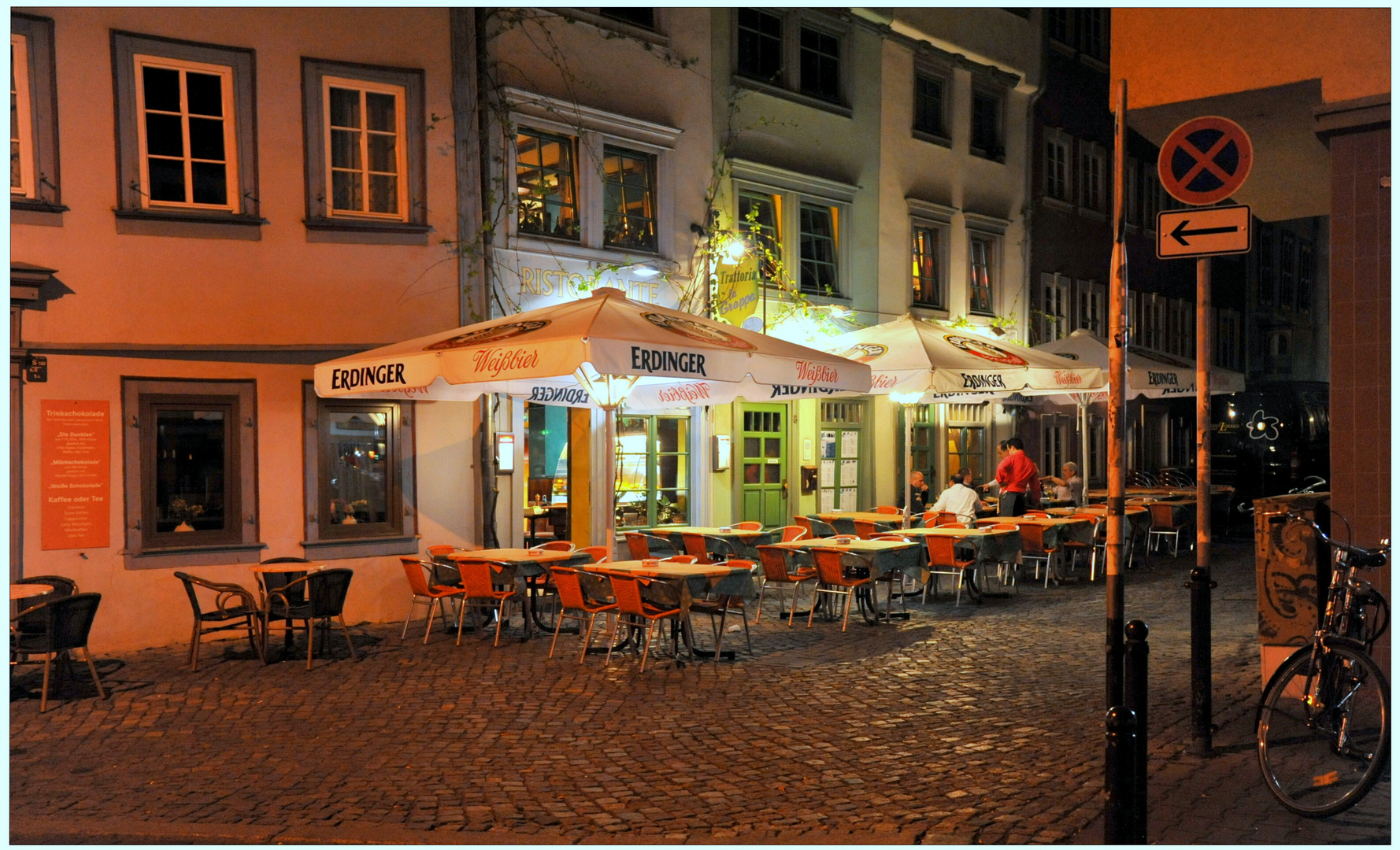 Erfurt, un restaurante por la noche