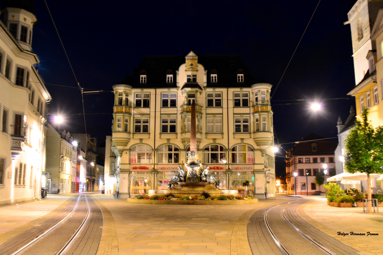 Erfurter Anger mit alten Anger Brunnen , Abends 