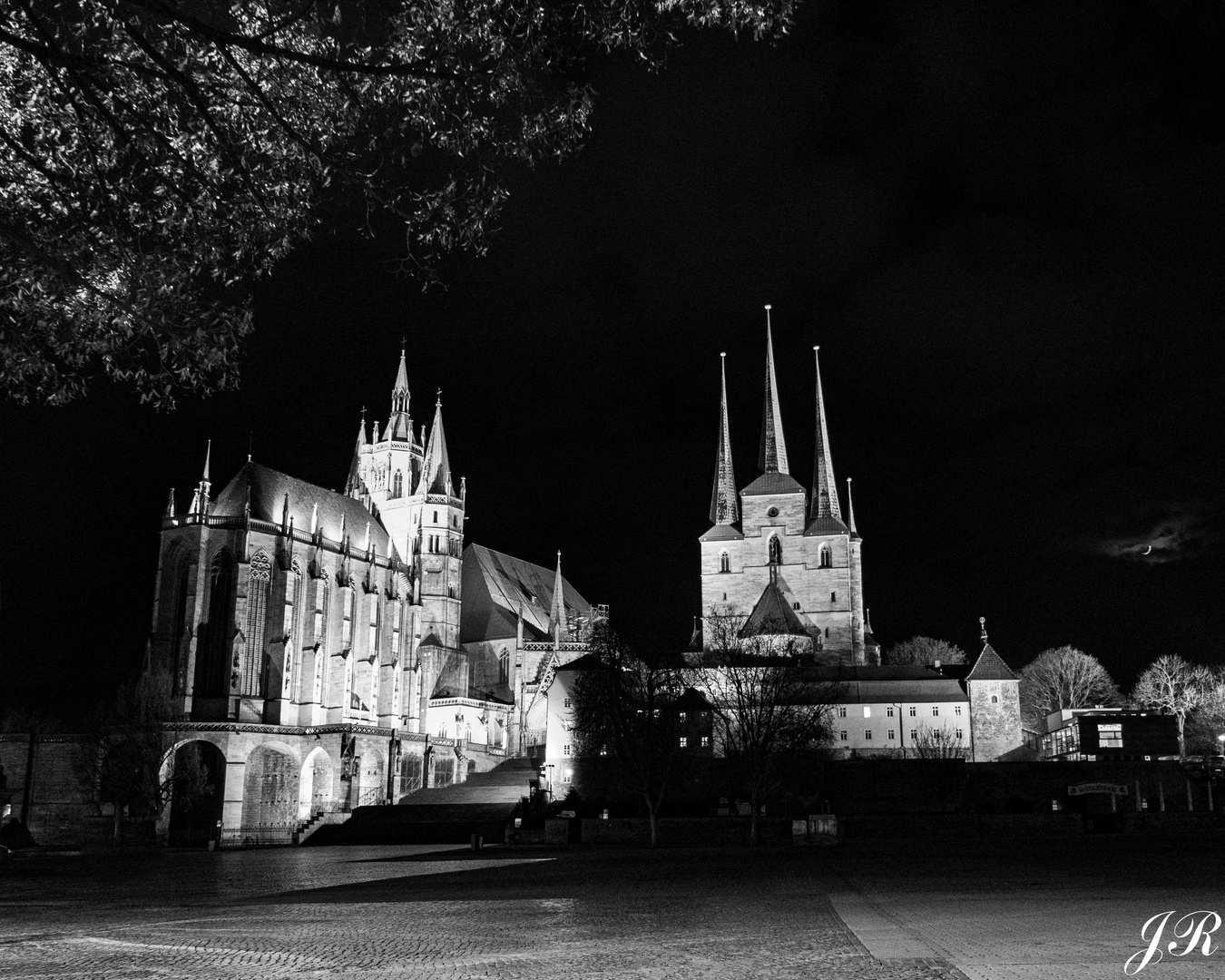 Erfurter Dom bei Nacht