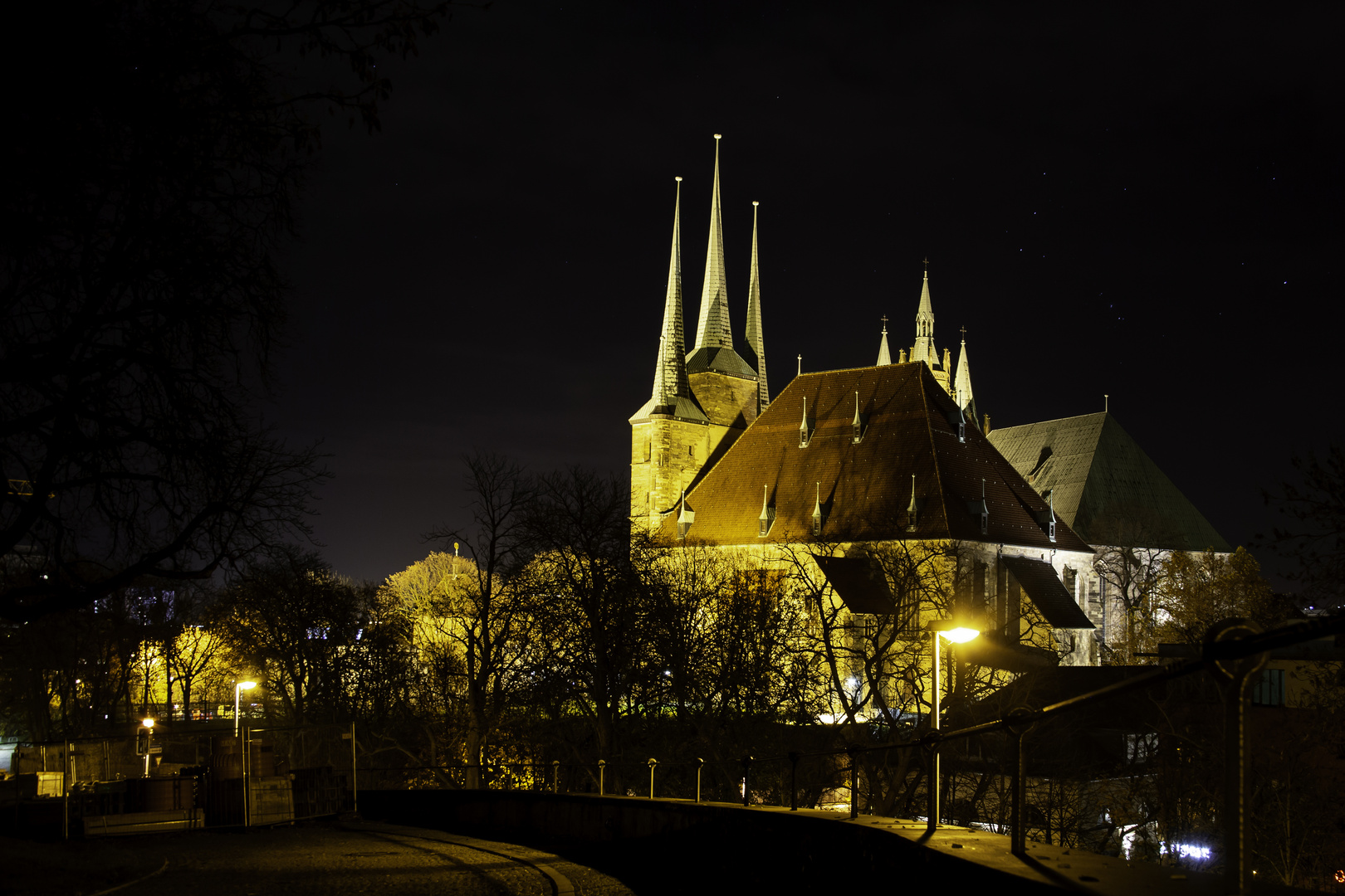 Erfurter Dom bei Nacht