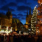 Erfurter Weihnachstmarkt in der blauen Stunde