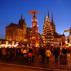 Erfurter Weihnachtsmarkt zur blauen Stunde