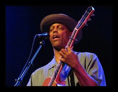 Eric Bibb