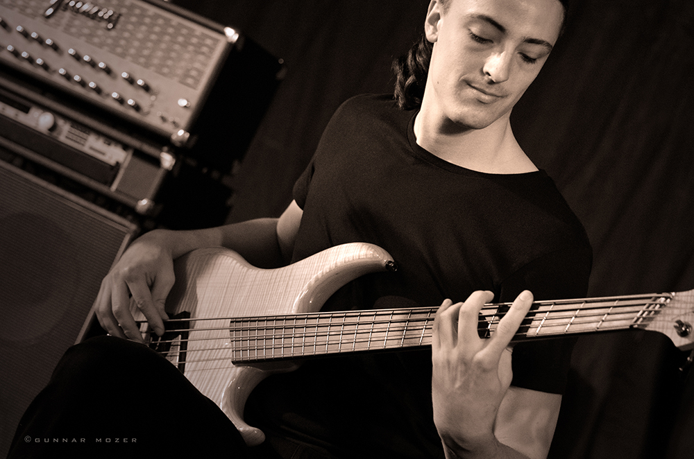 Eric Mozer, Bassist KEPHALO