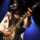 ERIC SARDINAS AND BIG MOTOR