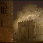 Erice im abendlichen Nebel - Sizilien