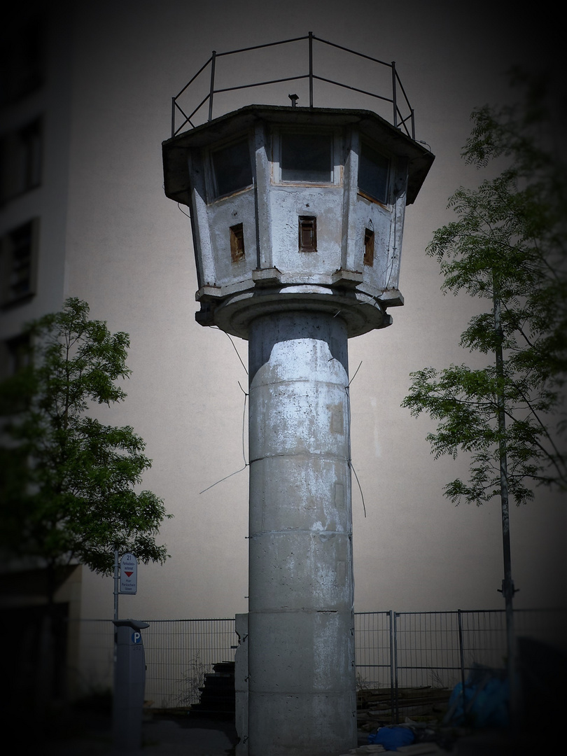 Erinnerungen - Wachturm an der Berlinder Mauer