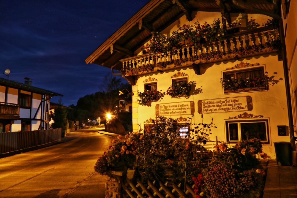 Erl / Tirol bei Nacht