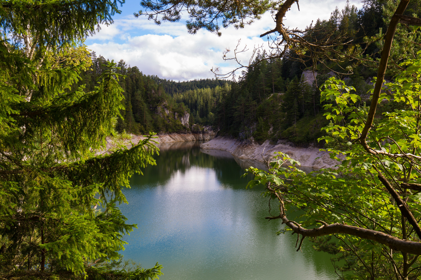 Erlach Karthause Stausee