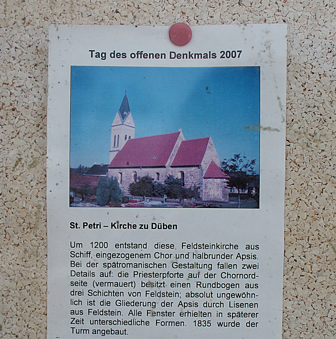 Erläuterung zur romanischen Feldsteinkirche in Düben
