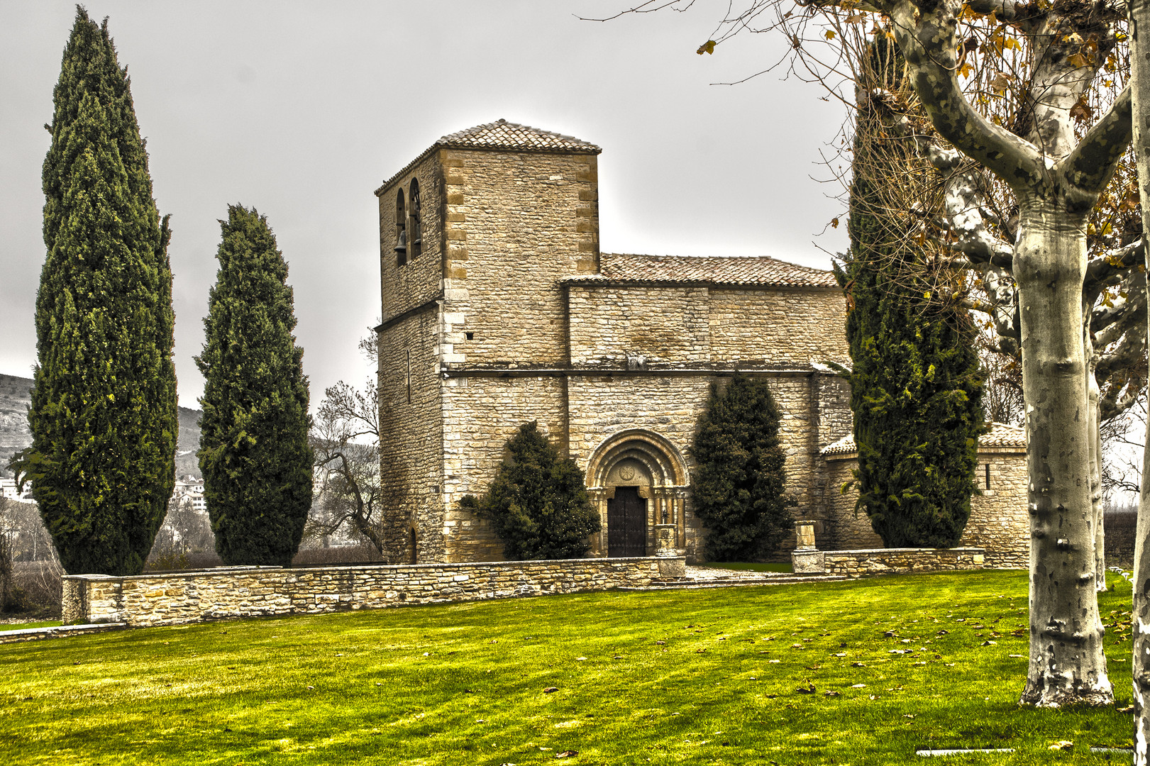 Ermita San Esteban de Otazu siglo XII.