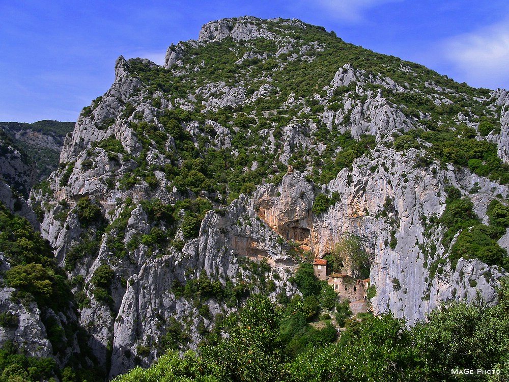 Ermitage St-Antoine-de-Galamus