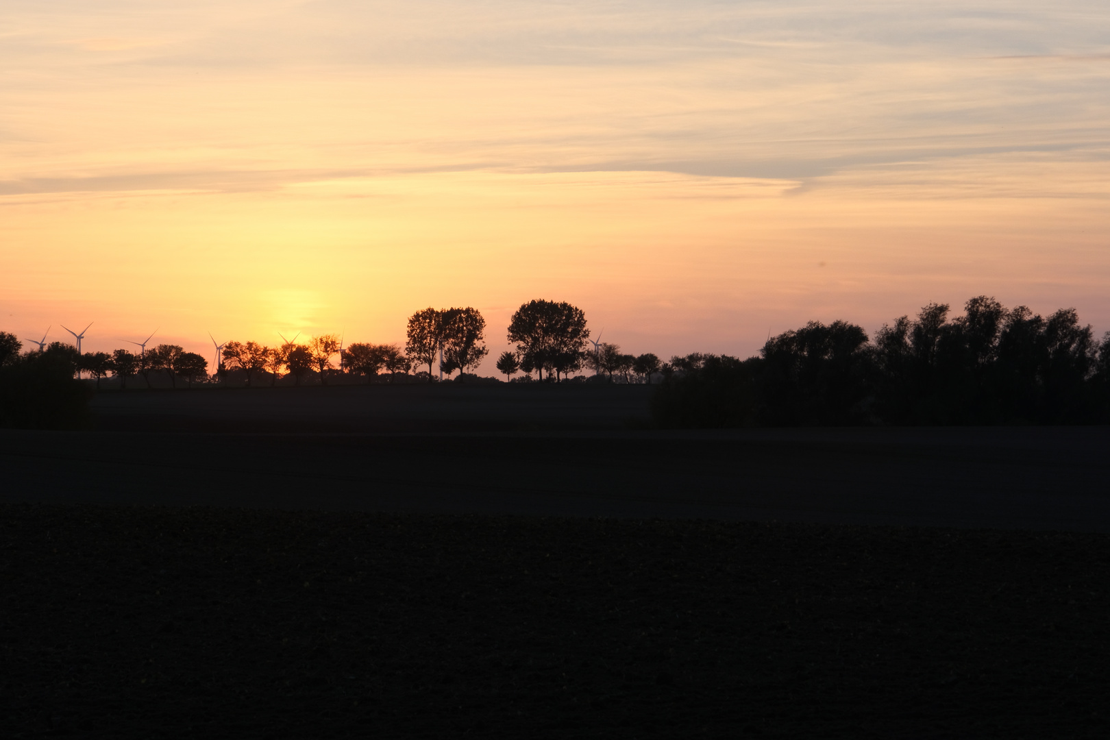 erneuerbare Energie im Sonnenuntergang