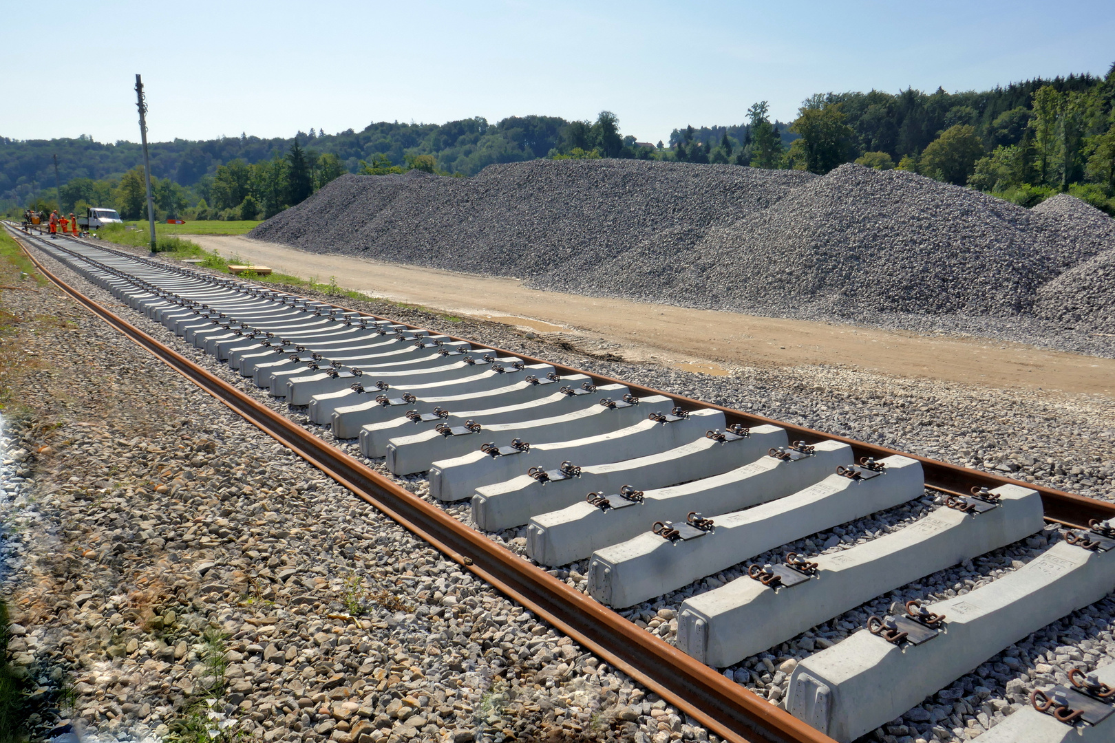 Erneuerte Bahnlinie Neuegg-Laupen