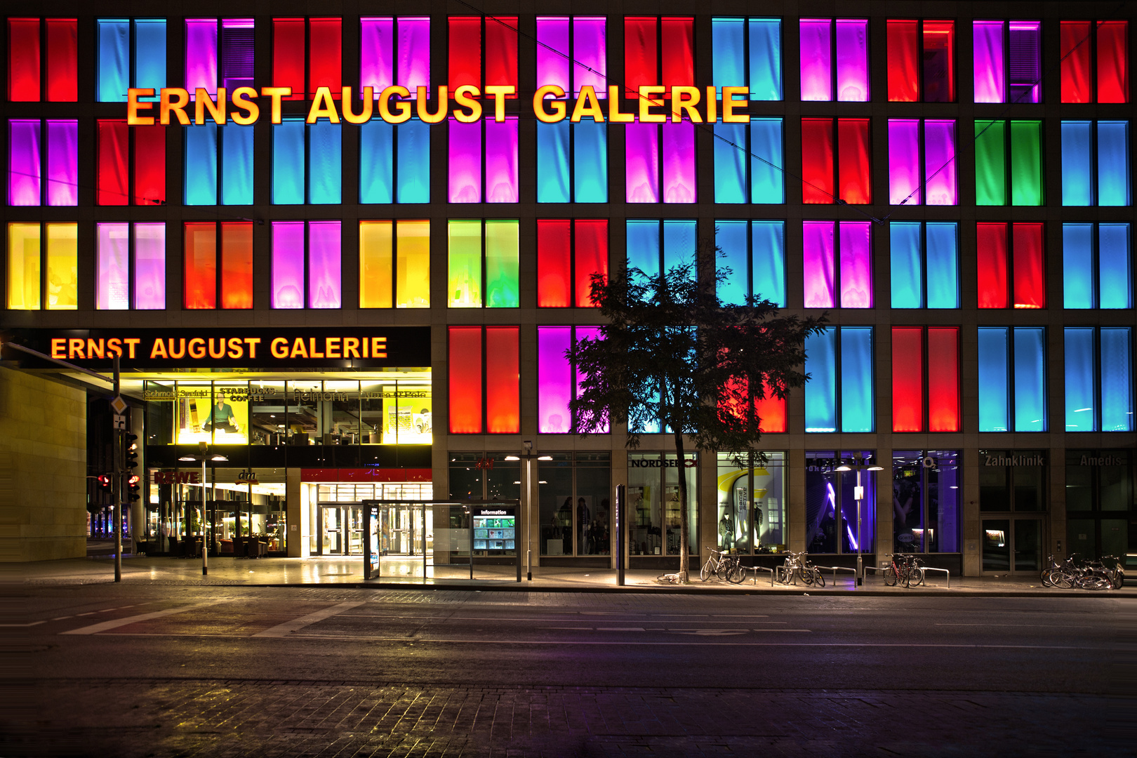 Ernst August Galerie Hannover als HDR bei Nacht