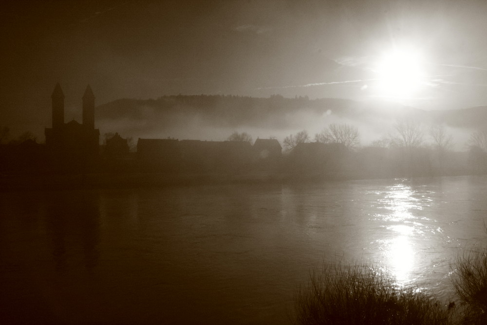 Ernst (bei Cochem) im Tiefnebel (Januar 2008)