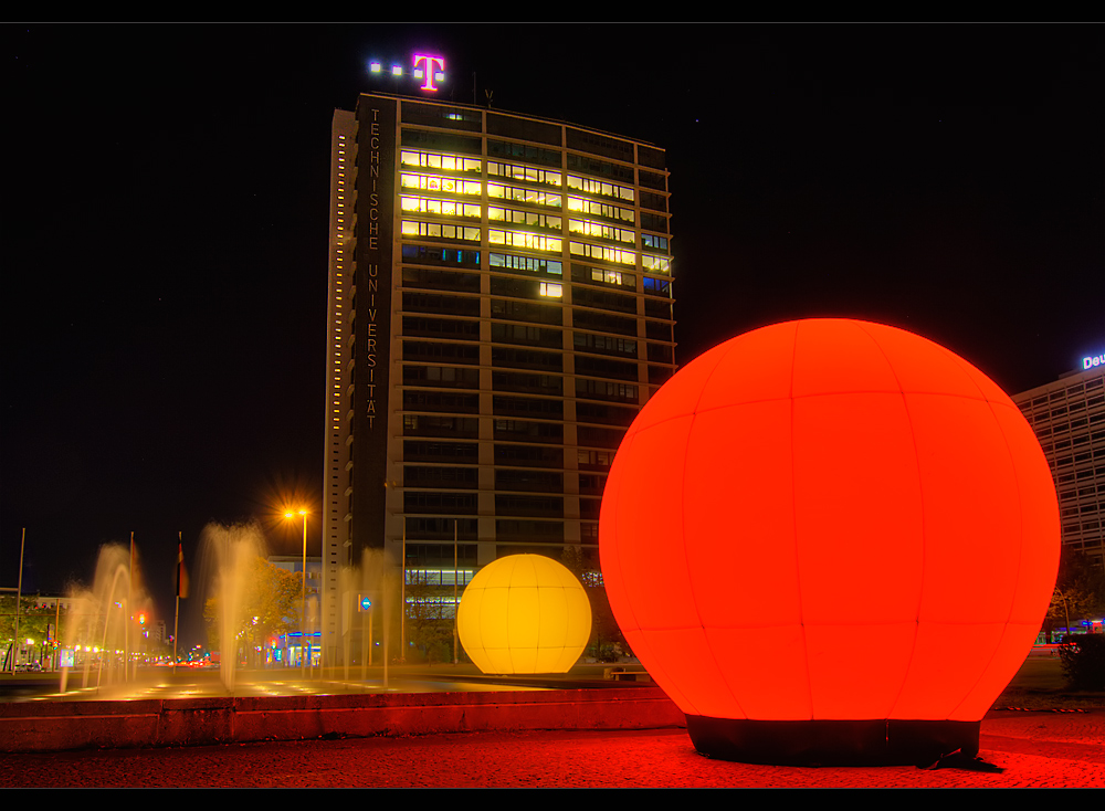 Ernst Reuter Platz FoL 2011.