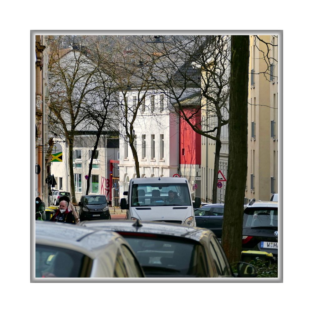 Ernststr./Moritzstr./Simonsstr. (Arrenberg... springtime traffic jam)